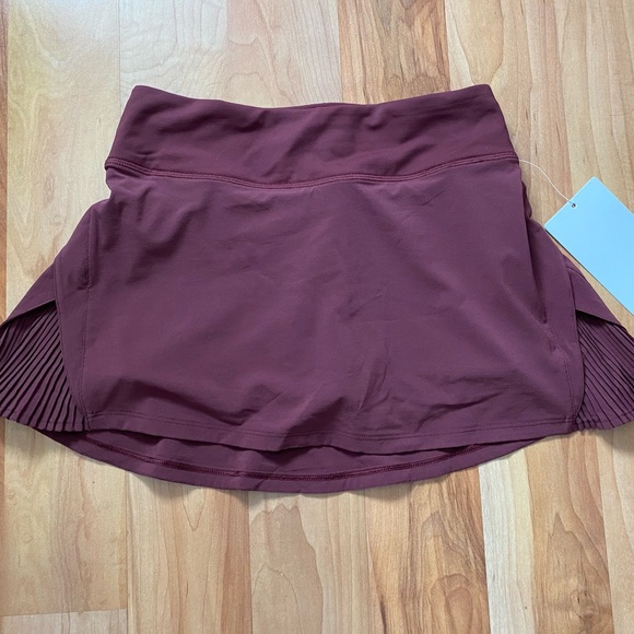 Lululemon Play Off the Pleats Skirt - Picture 1 of 4